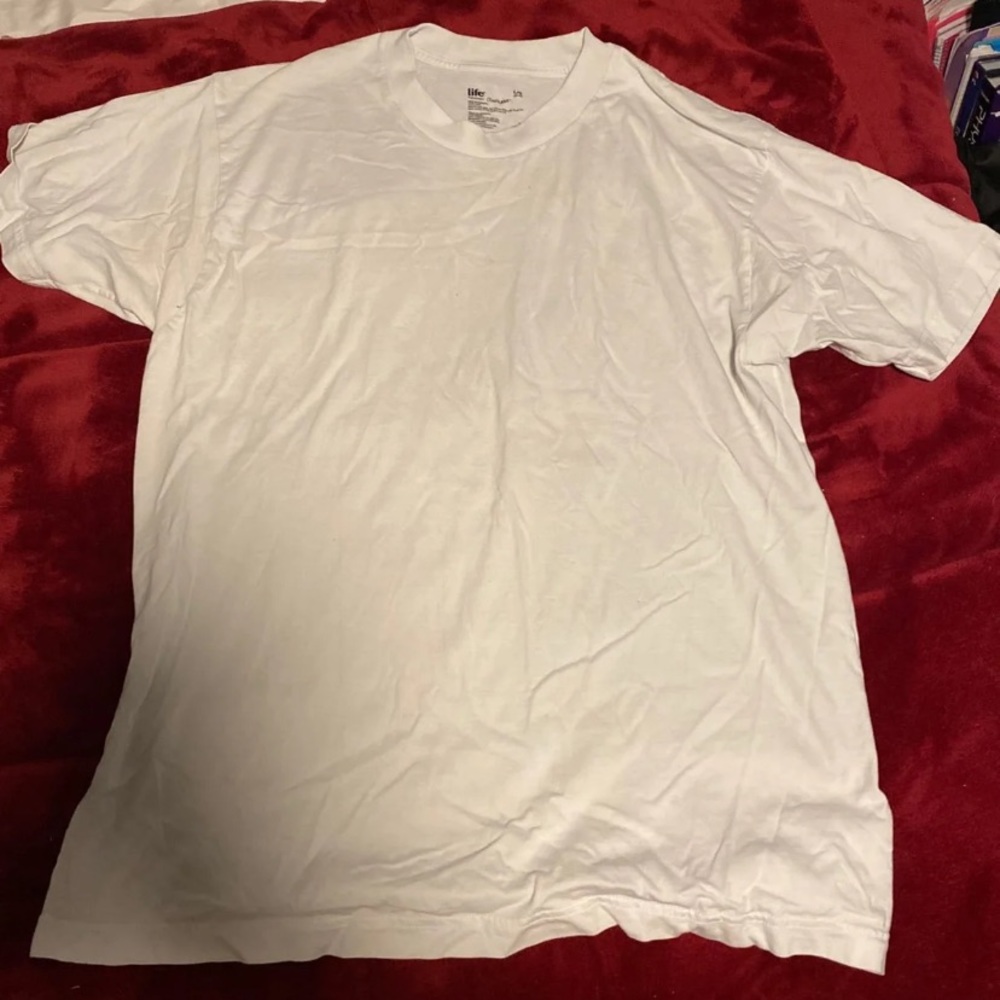 white tee